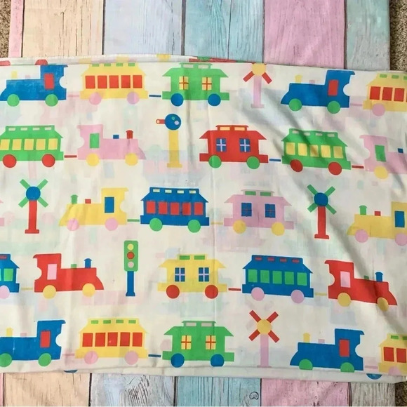 Super cute vintage little trains top sheet ONLY - Picture 2 of 4